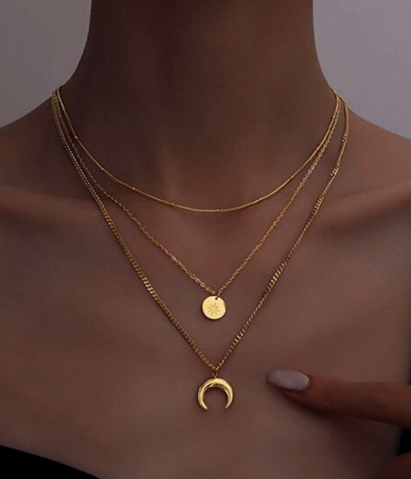 3 layered charm necklace-gold