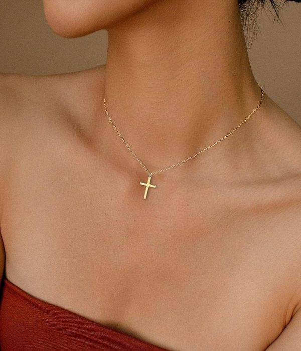 dainty-cross-necklace